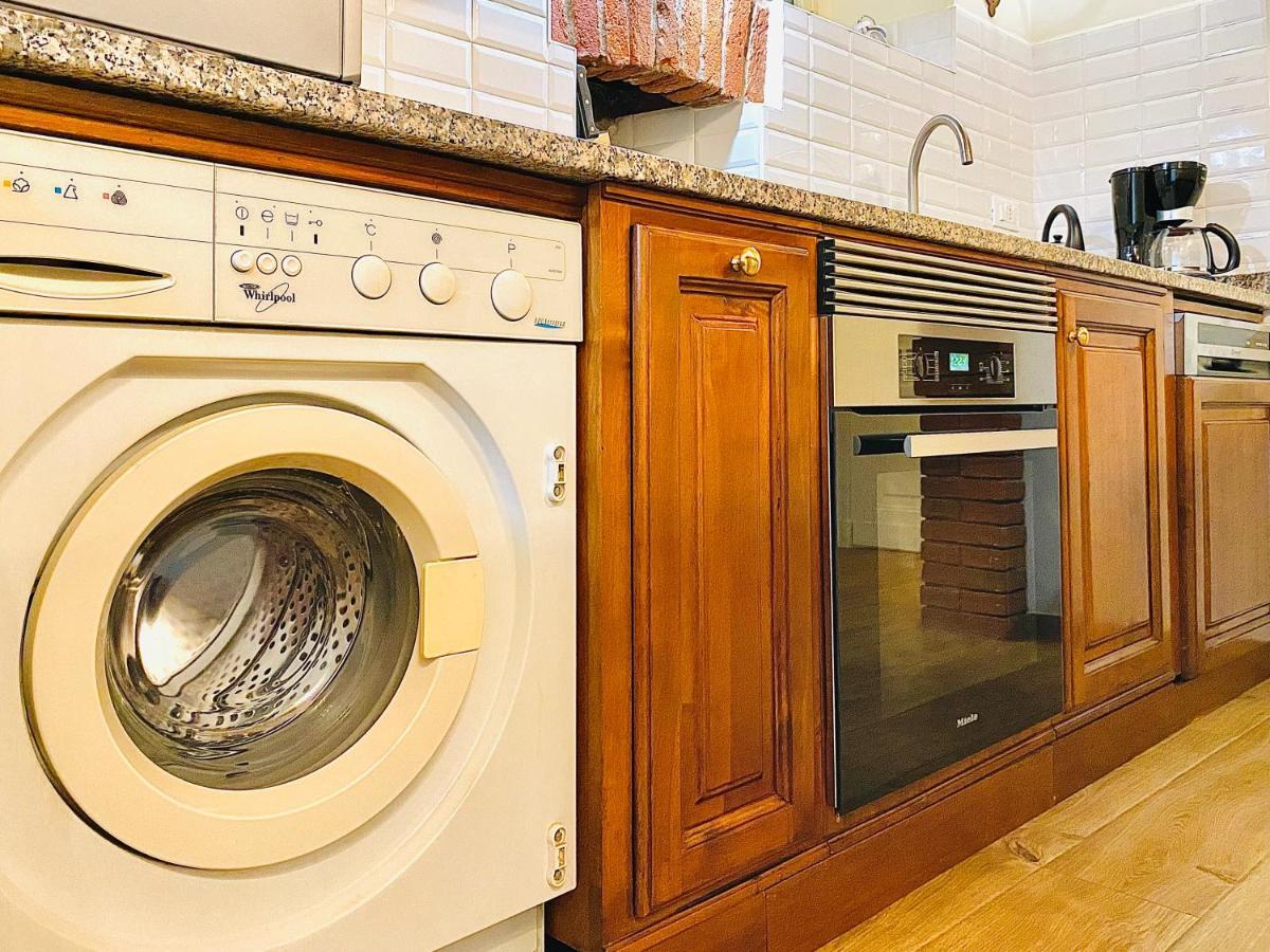 Exquisitely Renovated And Centrally Located Apartment With Free Parking Torino Esterno foto